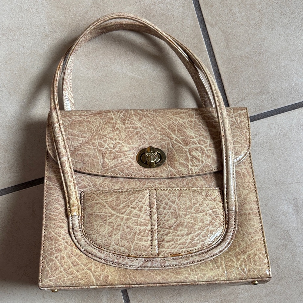 Vintage 1960s Elegant Tan Leather Handbag